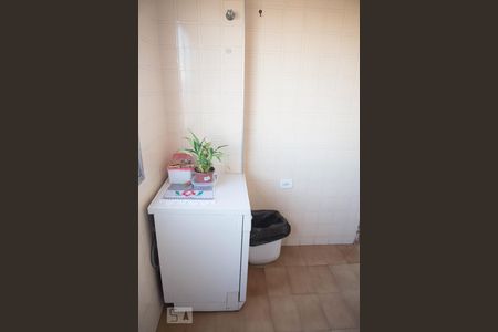 Apartamento para alugar com 120m², 3 quartos e 2 vagas Apartamento para alugar com 120m², 3 quartos e 2 vagasÁrea de Serviço