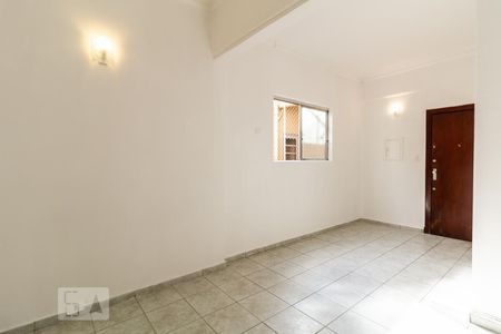 Apartamento para alugar com 72m², 2 quartos e sem vagaSala