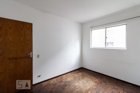 Quarto de apartamento para alugar com 1 quarto, 33m² em Rebouças, Curitiba