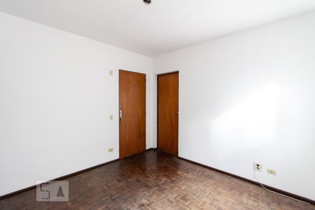 Sala de apartamento para alugar com 1 quarto, 33m² em Rebouças, Curitiba