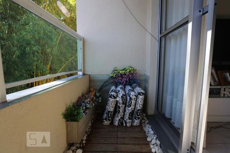 Sacada de apartamento à venda com 3 quartos, 67m² em Jardim Esmeralda, São Paulo