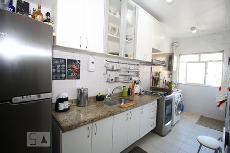 Apartamento à venda com 85m², 3 quartos e 1 vagaCozinha e Área de Serviço