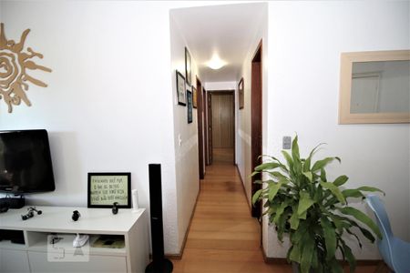 Apartamento à venda com 85m², 3 quartos e 1 vagaCorredor