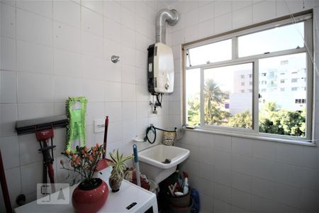 Apartamento à venda com 85m², 3 quartos e 1 vagaÁrea de Serviço