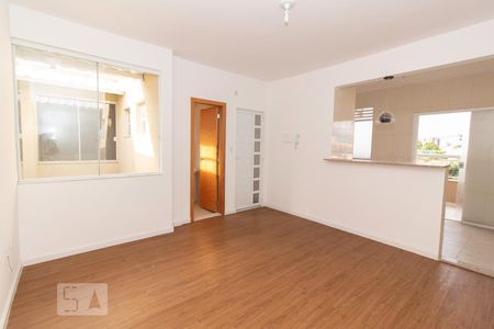 Sala de apartamento para alugar com 1 quarto, 53m² em Piedade, Rio de Janeiro