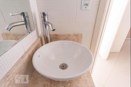 Pia  de apartamento para alugar com 2 quartos, 100m² em Bangú, Santo André