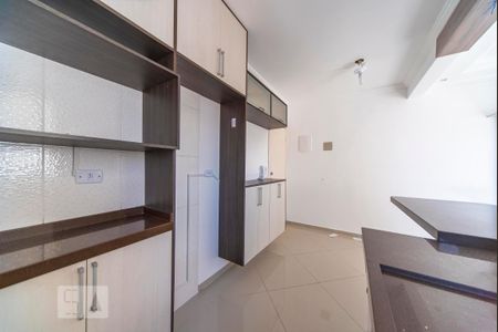 Apartamento para alugar com 100m², 2 quartos e 2 vagas Apartamento para alugar com 100m², 2 quartos e 2 vagasCozinha