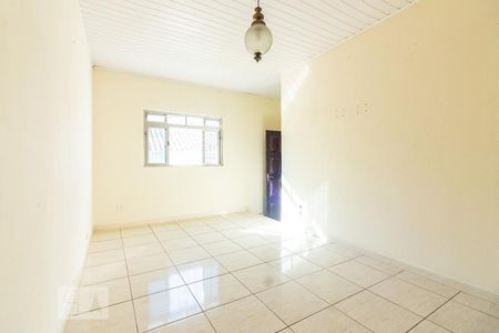 Sala  de casa à venda com 3 quartos, 150m² em Jardim Peri, Osasco