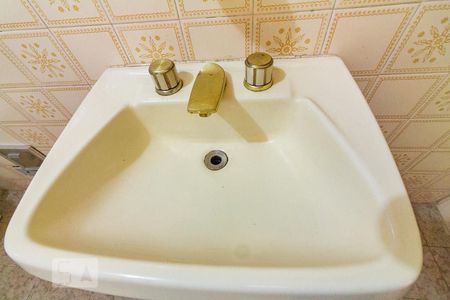 Casa à venda com 150m², 3 quartos e 3 vagas Casa à venda com 150m², 3 quartos e 3 vagasPia