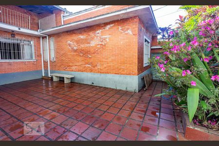 Casa à venda com 150m², 3 quartos e 3 vagas Casa à venda com 150m², 3 quartos e 3 vagasQuintal