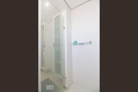 Apartamento para alugar com 85m², 2 quartos e 2 vagasBanheiro dos quartos