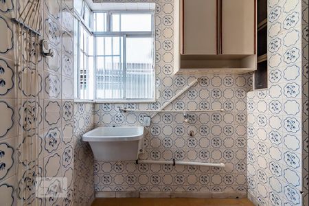 Apartamento para alugar com 87m², 3 quartos e 1 vagaÁrea de Serviço