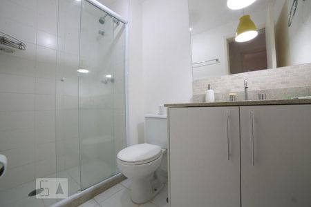 Apartamento para alugar com 74m², 2 quartos e 2 vagasBanheiro