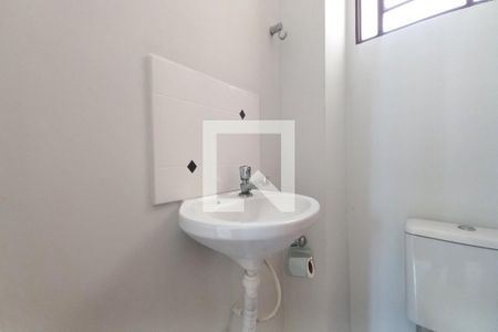 Lavabo de casa de condomínio para alugar com 2 quartos, 67m² em Jardim do Lago, Campinas