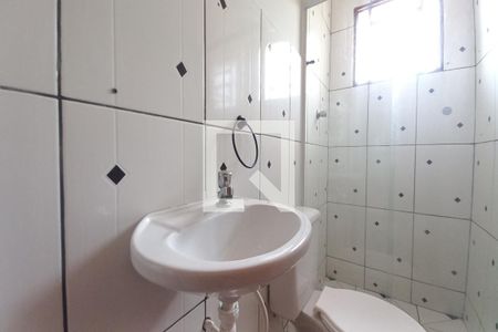 Casa de condomínio para alugar com 67m², 2 quartos e 1 vaga Casa de condomínio para alugar com 67m², 2 quartos e 1 vagaBanheiro