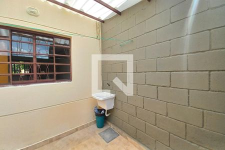 Casa de condomínio para alugar com 67m², 2 quartos e 1 vaga Casa de condomínio para alugar com 67m², 2 quartos e 1 vagaÁrea de Serviço