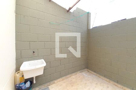 Casa de condomínio para alugar com 67m², 2 quartos e 1 vaga Casa de condomínio para alugar com 67m², 2 quartos e 1 vagaÁrea de Serviço