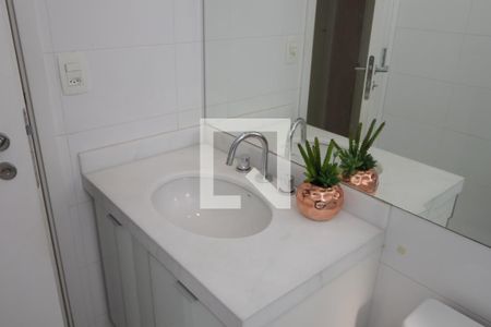 Apartamento à venda com 76m², 2 quartos e 1 vagaBanheiro 