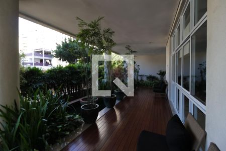 Apartamento à venda com 76m², 2 quartos e 1 vagaÁrea comum