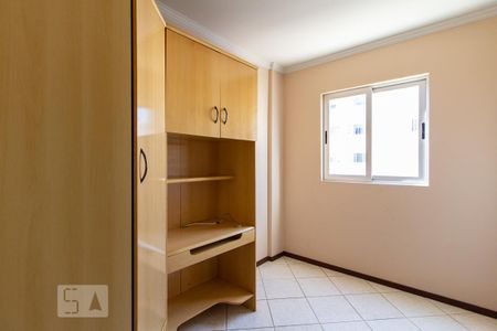 Quarto 1 de apartamento para alugar com 2 quartos, 75m² em Água Verde, Curitiba