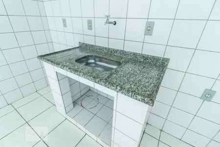 Cozinha de kitnet/studio para alugar com 1 quarto, 35m² em Curicica, Rio de Janeiro