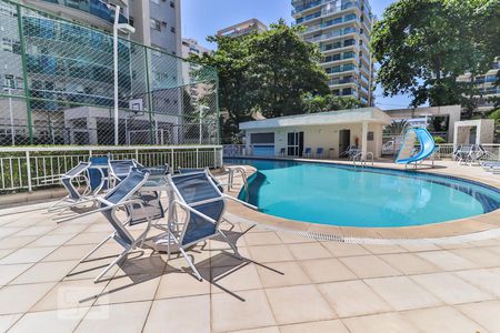 Apartamento para alugar com 70m², 2 quartos e 1 vagaPiscina