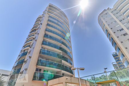 Apartamento para alugar com 70m², 2 quartos e 1 vagaFachada