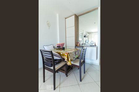 Sala de apartamento para alugar com 2 quartos, 70m² em Jacarepaguá, Rio de Janeiro