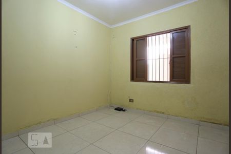 Quarto 2 de casa para alugar com 3 quartos, 90m² em Santo Antônio, Osasco