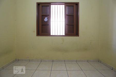 Quarto 1 de casa para alugar com 3 quartos, 90m² em Santo Antônio, Osasco