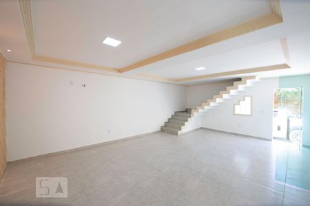 Sala de casa de condomínio à venda com 3 quartos, 150m² em Vargem Grande, Rio de Janeiro