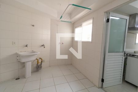 Apartamento para alugar com 212m², 4 quartos e 4 vagas Apartamento para alugar com 212m², 4 quartos e 4 vagasÁrea de Serviço