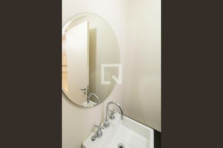 Apartamento para alugar com 212m², 4 quartos e 4 vagas Apartamento para alugar com 212m², 4 quartos e 4 vagasLavabo