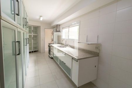 Apartamento para alugar com 212m², 4 quartos e 4 vagas Apartamento para alugar com 212m², 4 quartos e 4 vagasCozinha