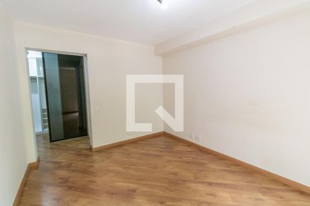 Apartamento para alugar com 212m², 4 quartos e 4 vagas Apartamento para alugar com 212m², 4 quartos e 4 vagasSuite 4