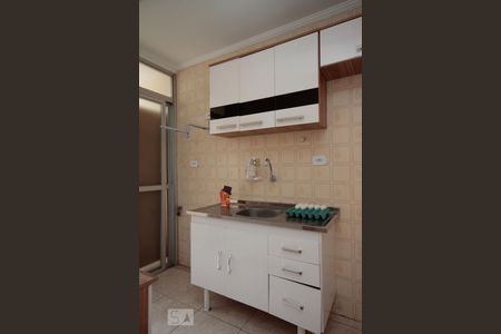 Cozinha de apartamento para alugar com 1 quarto, 40m² em Consolação, São Paulo