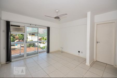 Sala de apartamento para alugar com 1 quarto, 51m² em Freguesia (jacarepaguá), Rio de Janeiro