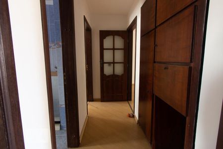 Corredor de apartamento à venda com 3 quartos, 368m² em Cristo Rei, Curitiba