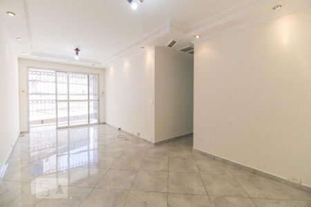 Apartamento à venda com 86m², 3 quartos e 1 vaga Apartamento à venda com 86m², 3 quartos e 1 vagaSala