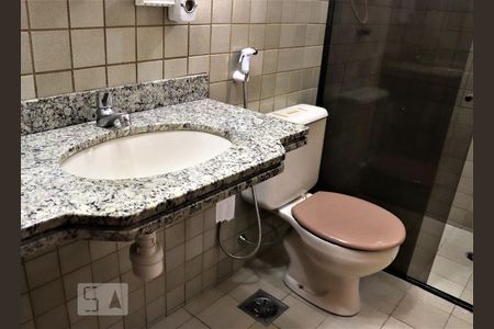 Banheiro Suite de apartamento para alugar com 3 quartos, 80m² em Funcionários, Belo Horizonte