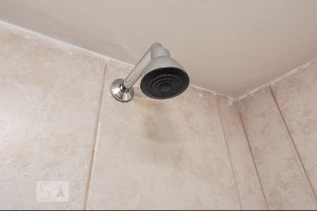 Casa de condomínio à venda com 850m², 4 quartos e 4 vagas Casa de condomínio à venda com 850m², 4 quartos e 4 vagasBanheiro Suíte 2