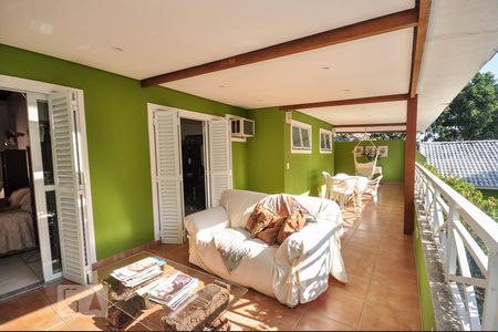 Casa de condomínio à venda com 850m², 4 quartos e 4 vagas Casa de condomínio à venda com 850m², 4 quartos e 4 vagasVaranda - 2o Andar