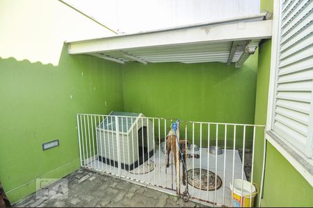 Casa de condomínio à venda com 850m², 4 quartos e 4 vagas Casa de condomínio à venda com 850m², 4 quartos e 4 vagasÁrea Externa - Canil