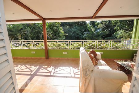 Casa de condomínio à venda com 850m², 4 quartos e 4 vagas Casa de condomínio à venda com 850m², 4 quartos e 4 vagasAcesso Varanda Suíte 3