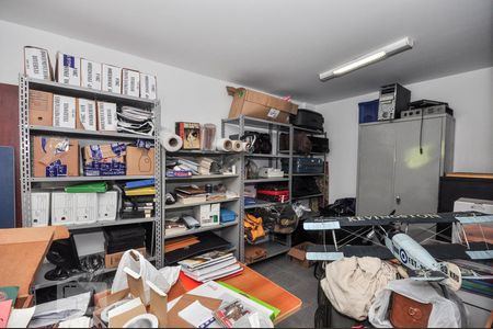 Casa de condomínio à venda com 850m², 4 quartos e 4 vagas Casa de condomínio à venda com 850m², 4 quartos e 4 vagasÁrea Externa - Escritório - Quarto Reversível