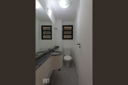 Lavabo de apartamento para alugar com 3 quartos, 83m² em Vila Sônia, São Paulo