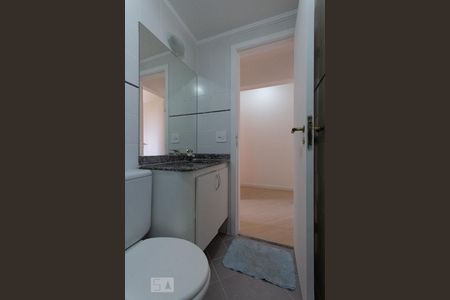 Banheiro de apartamento para alugar com 3 quartos, 83m² em Vila Sônia, São Paulo