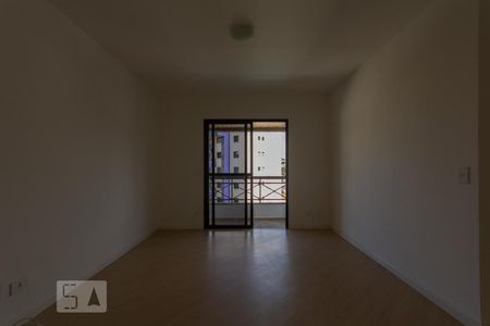 Sala de apartamento para alugar com 3 quartos, 83m² em Vila Sônia, São Paulo