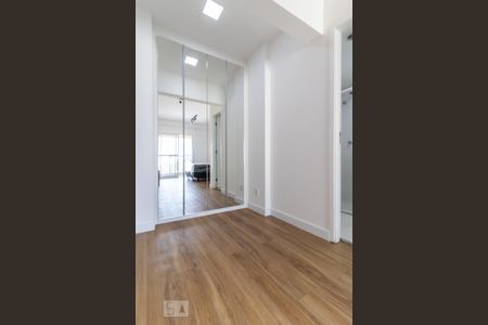 Detalhe do Quarto de kitnet/studio para alugar com 1 quarto, 36m² em Tamboré, Barueri