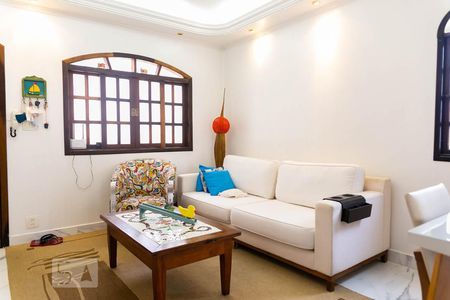 Sala de casa para alugar com 2 quartos, 160m² em Vila Brasílio Machado, São Paulo